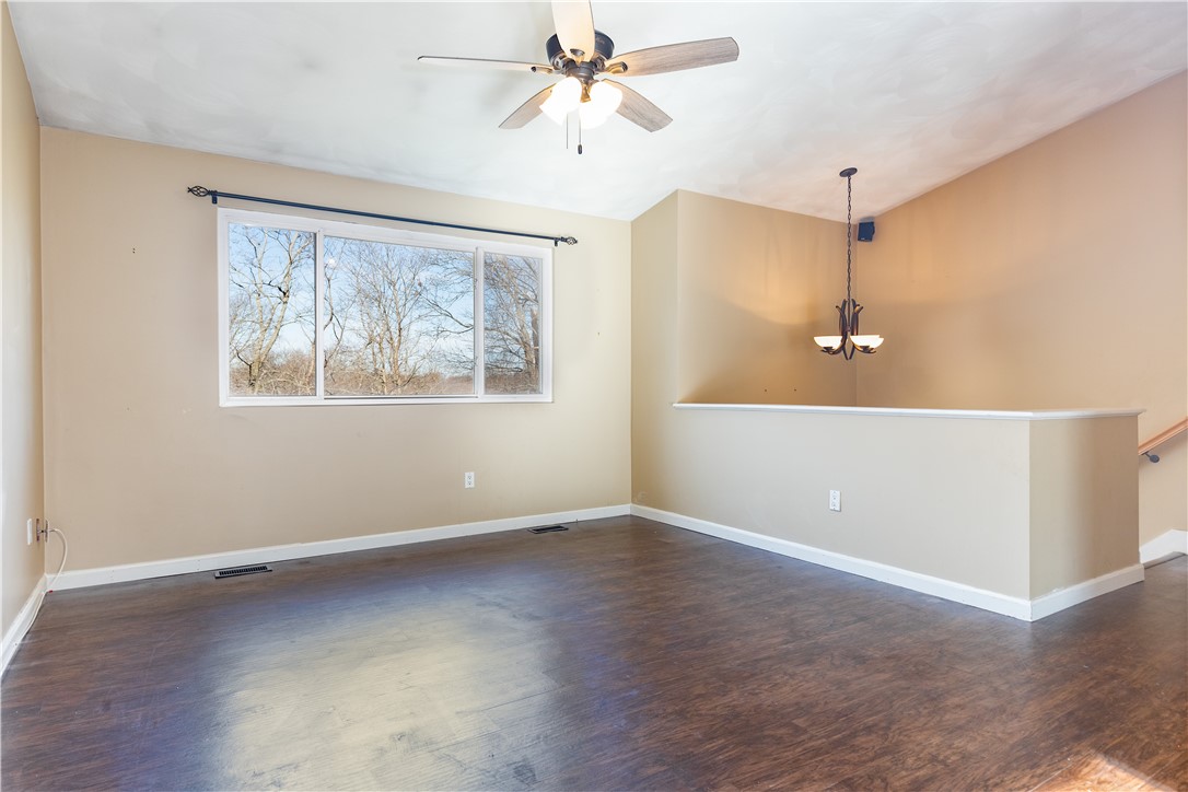 53 Rice Street Warwick, RI 02886 - Photo 7 of 20