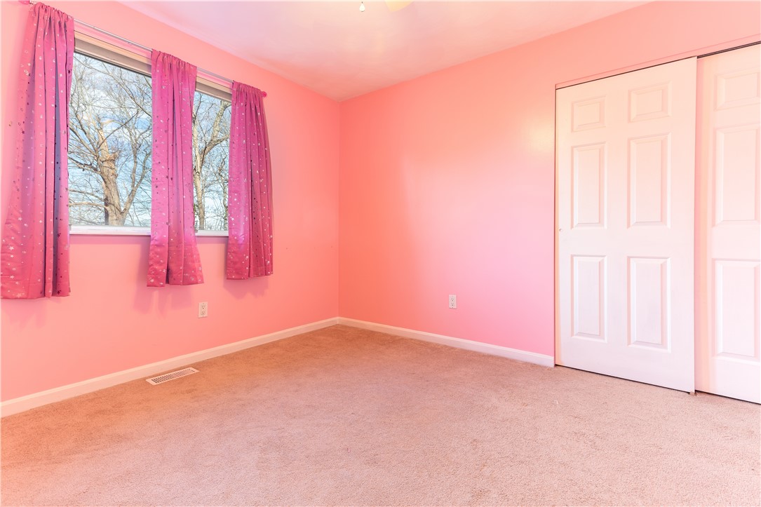 53 Rice Street Warwick, RI 02886 - Photo 9 of 20