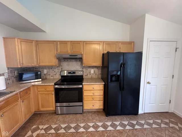 $323,000 | 12233 Driftstone Drive, Fishers, IN 46037