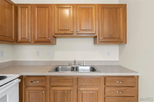 $99,900 | 21 Village W Court, Unit 201, Washington, MO 63090