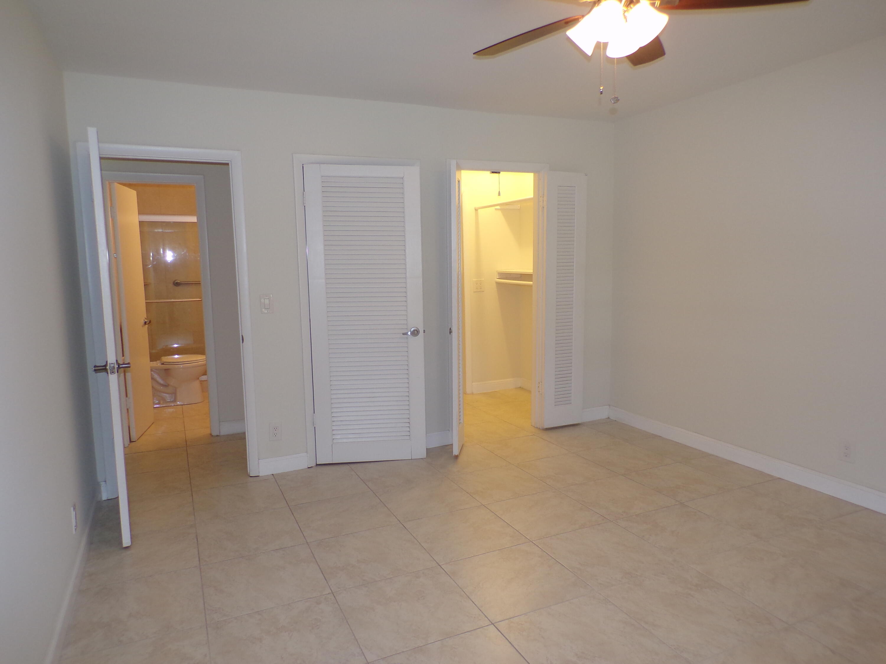 20952 Covington Drive Boca Raton, FL 33433 - Photo 19 of 36 137_1972