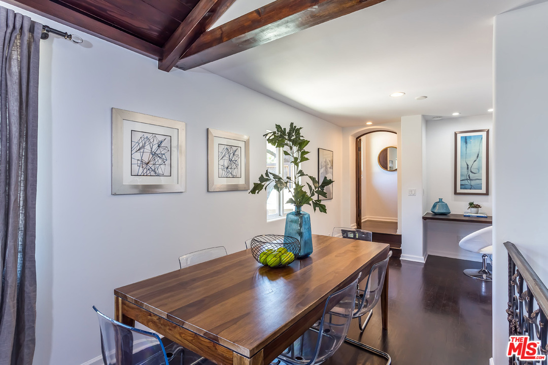 8450 Ridpath Drive Los Angeles, CA 90046 - Photo 22 of 54