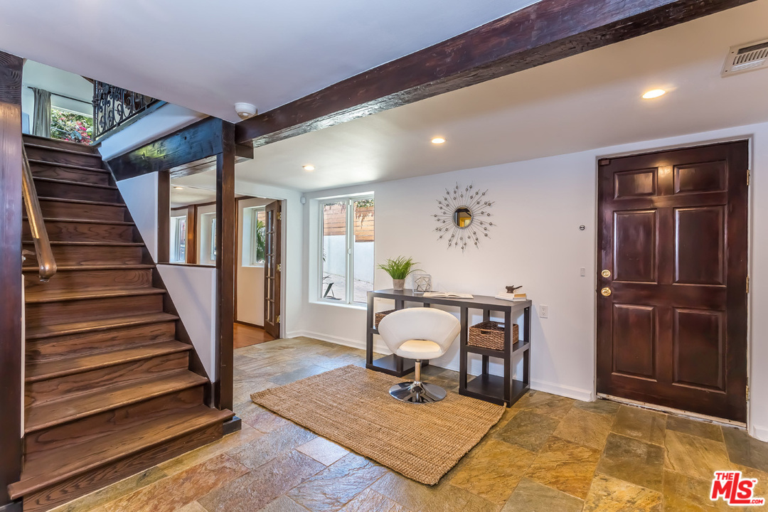 8450 Ridpath Drive Los Angeles, CA 90046 - Photo 37 of 54