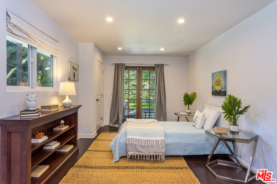 8450 Ridpath Drive Los Angeles, CA 90046 - Photo 40 of 54