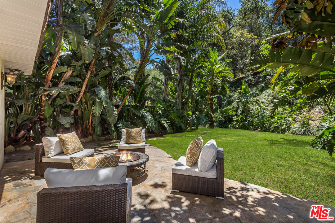 8450 Ridpath Drive Los Angeles, CA 90046 - Photo 47 of 54