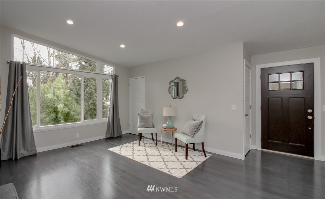 301 Northwest 5th Place Renton, WA 98057 - Photo 2 of 25