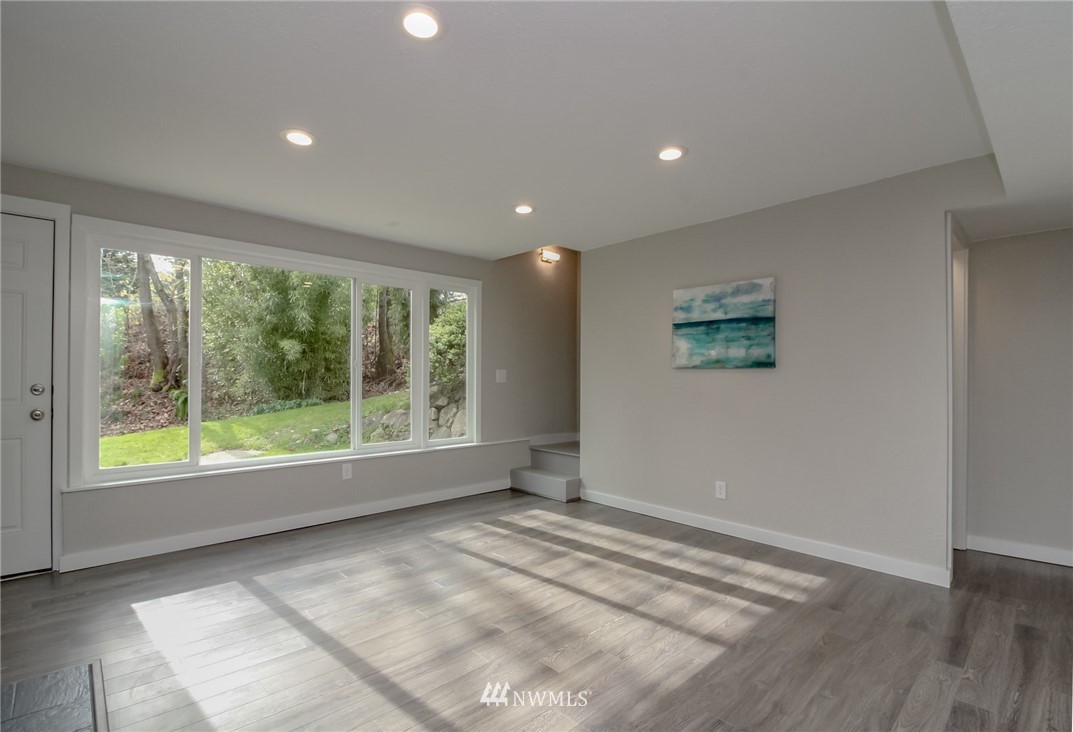 301 Northwest 5th Place Renton, WA 98057 - Photo 14 of 25