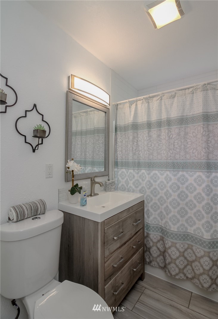301 Northwest 5th Place Renton, WA 98057 - Photo 17 of 25