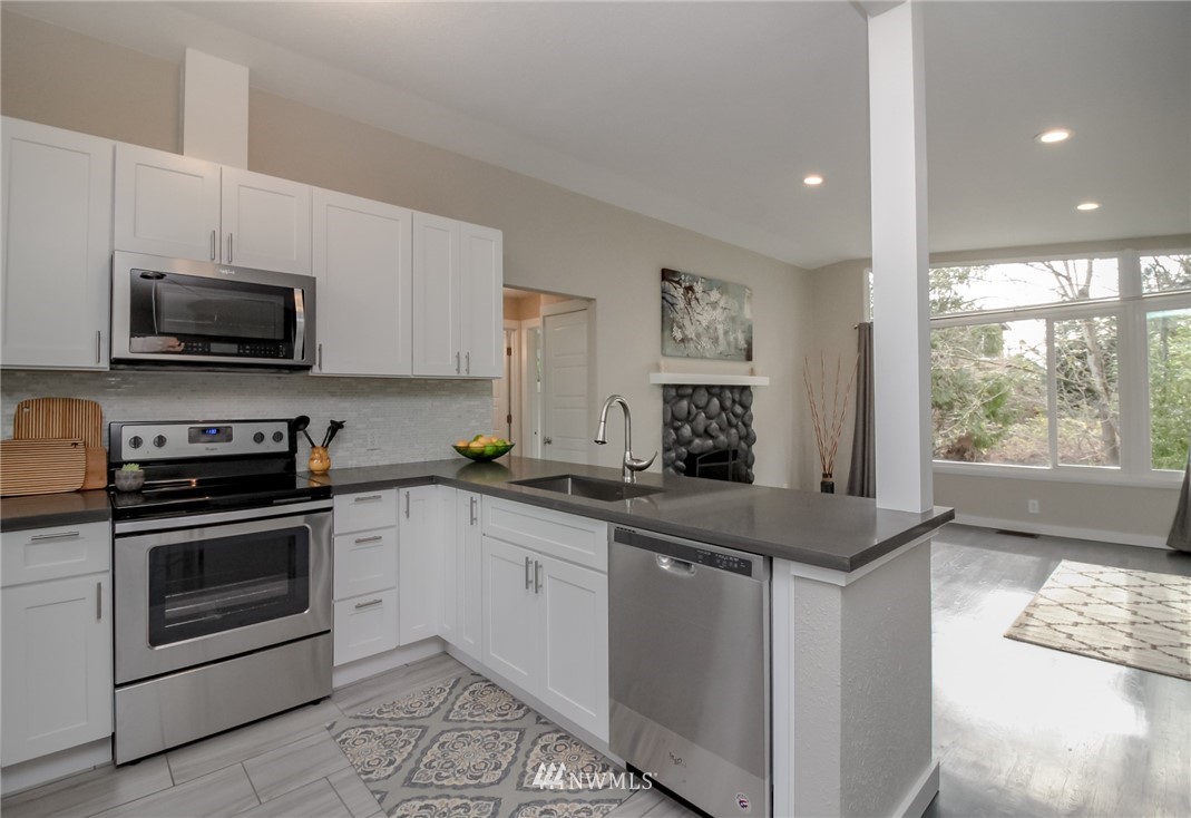 301 Northwest 5th Place Renton, WA 98057 - Photo 10 of 25