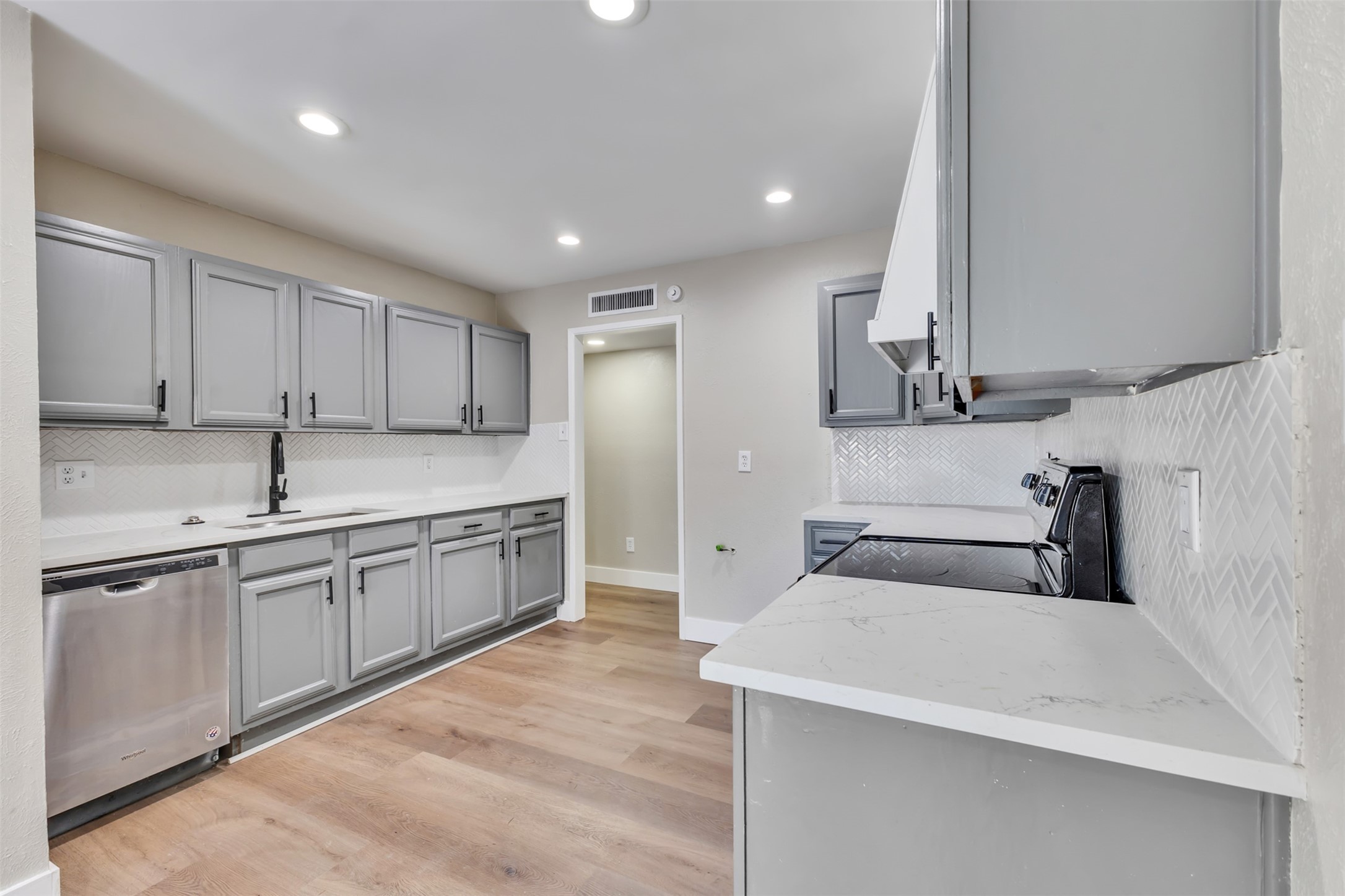 22926 Millgate Drive Spring, TX 77373 - Photo 10 of 23 Gallery Image 10