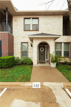 $261,500 | 132 Forest Drive, Unit 132, College Station, TX 77840