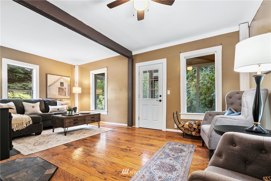 5098 Reese Hill Road Sumas, WA 98295 - Photo 4 of 32 Gallery Image 4