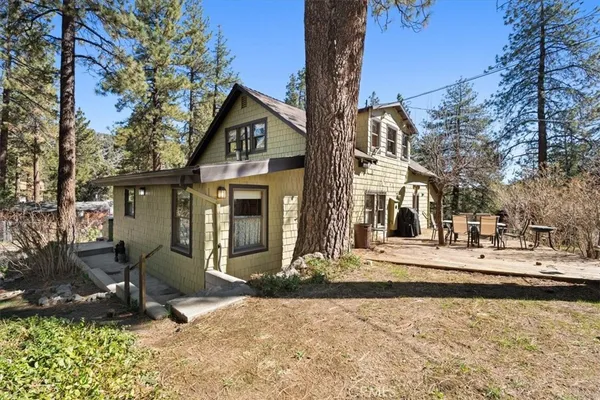 $525,000 | 5708 Sycamore Street, Wrightwood, CA 92397