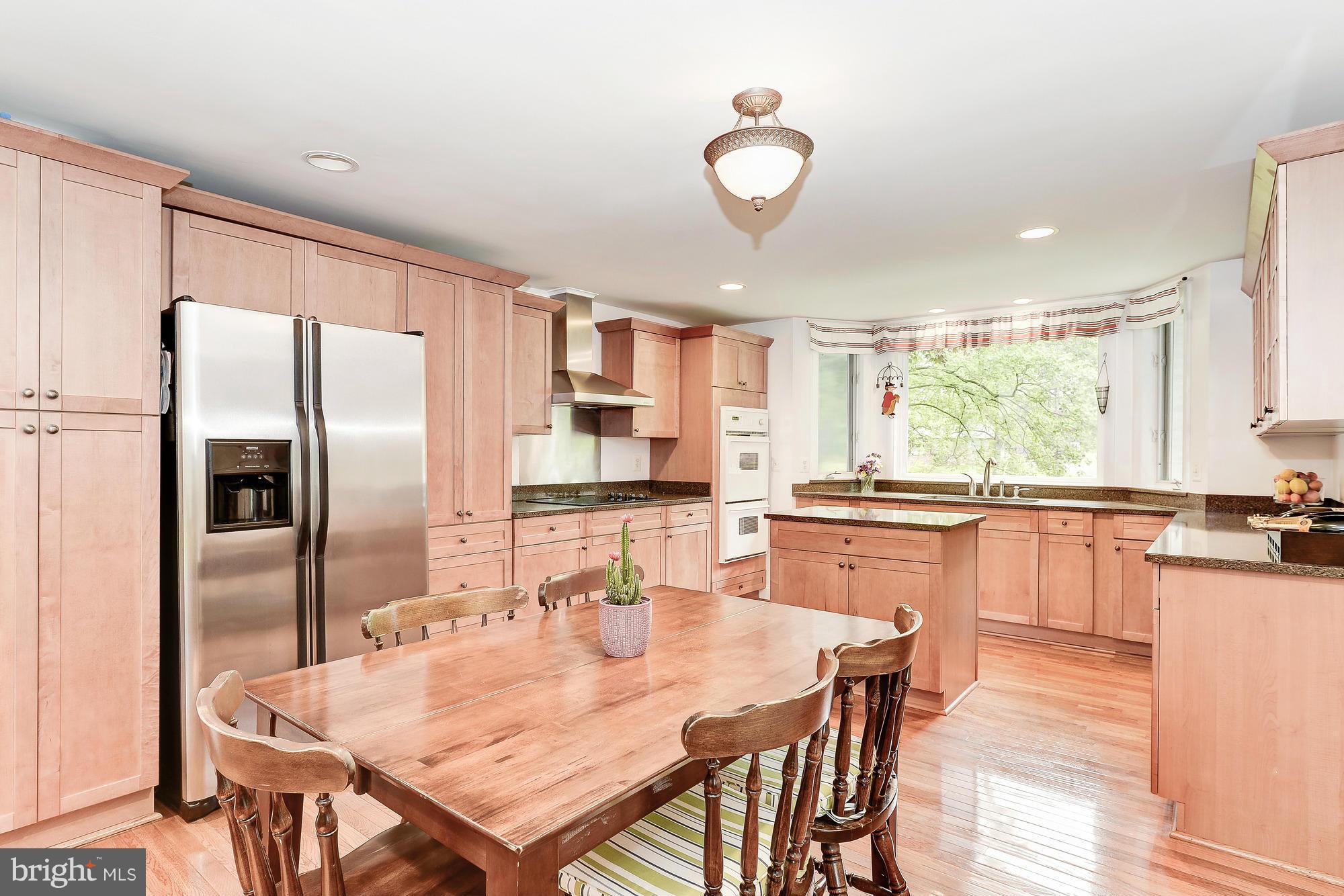 18005 Highfield Road Ashton, MD 20861 - Photo 10 of 30 Eat-In Kitchen