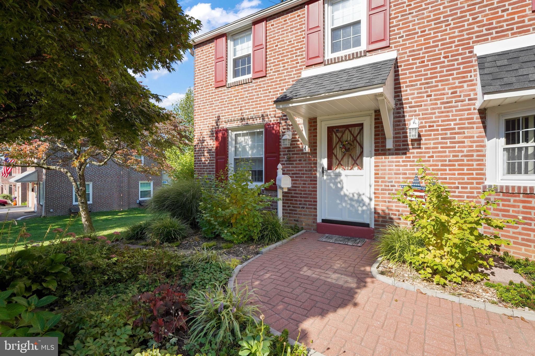 4 Harmil Road Broomall, PA 19008 - Photo 3 of 42 Front exterior Close up
