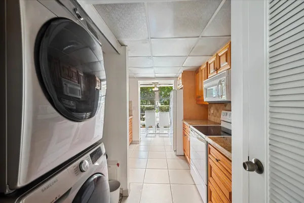 $3,950 | 3200 South Ocean Boulevard, Unit A102, Palm Beach, FL 33480