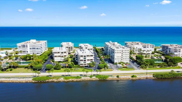 $3,950 | 3200 South Ocean Boulevard, Unit A102, Palm Beach, FL 33480
