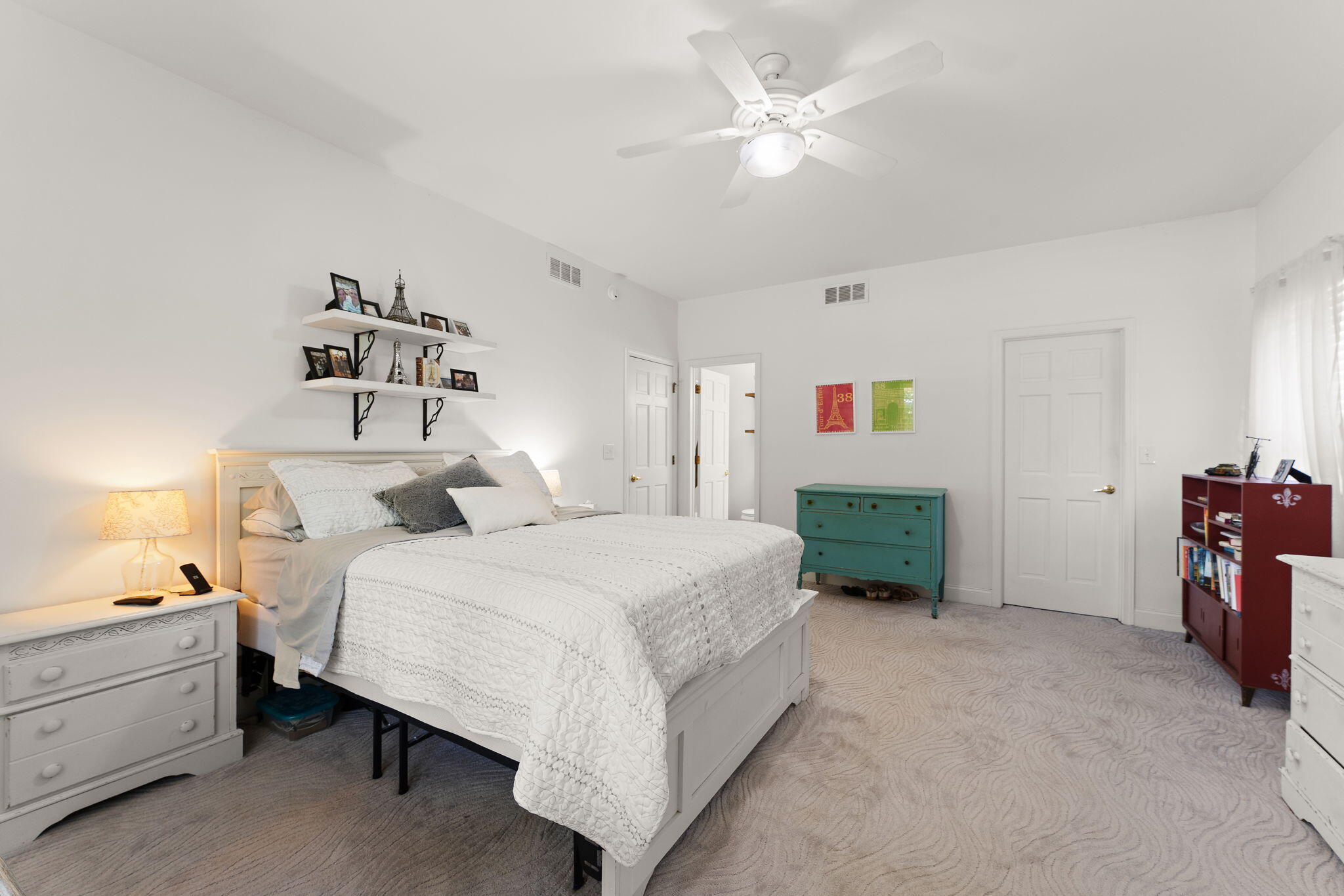 1207 Martinal Road Valparaiso, IN 46383 - Photo 12 of 29 2048x1365