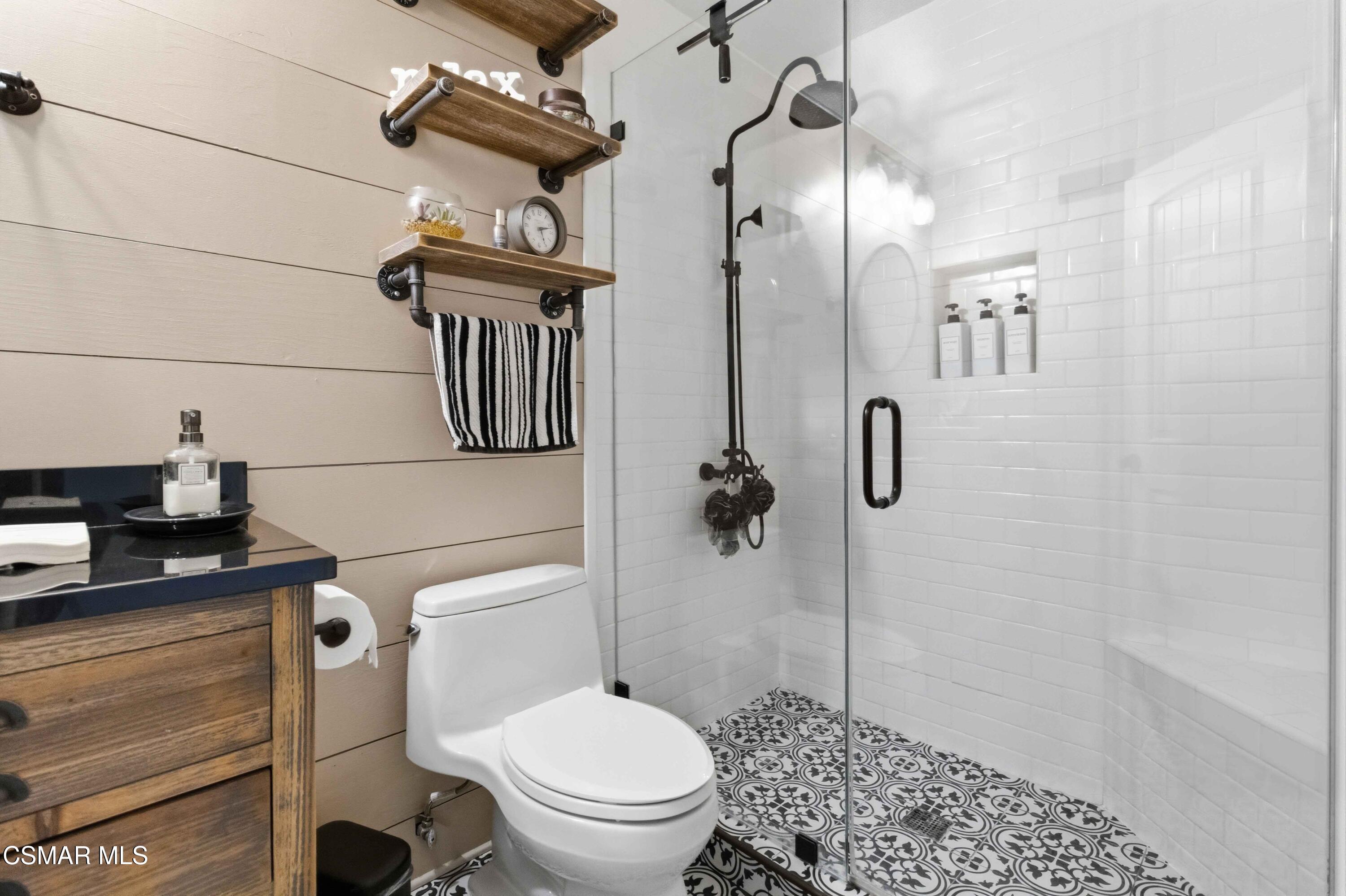 2034 Guerne Avenue Simi Valley, CA 93063 - Photo 20 of 45 033