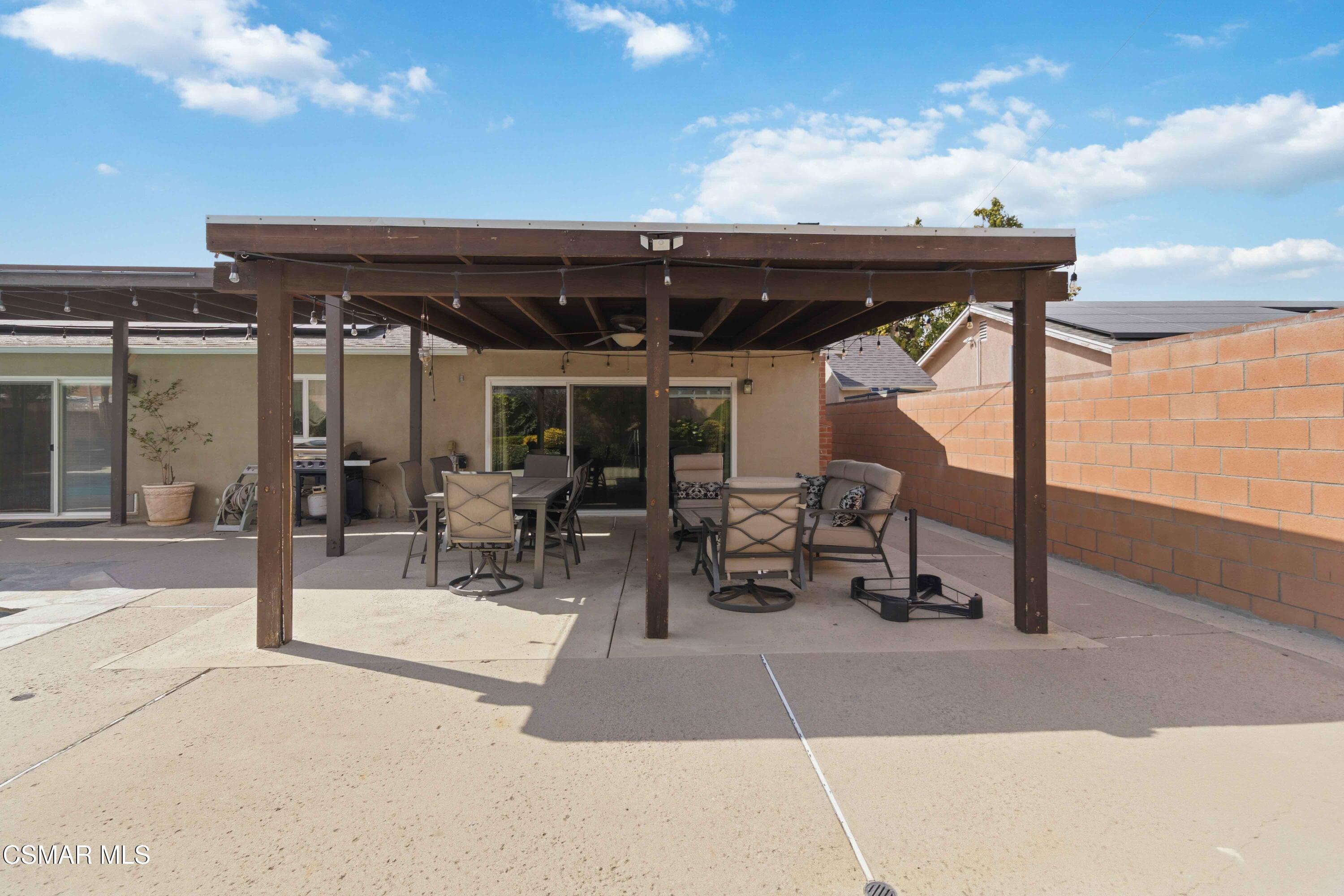 2034 Guerne Avenue Simi Valley, CA 93063 - Photo 26 of 45 042