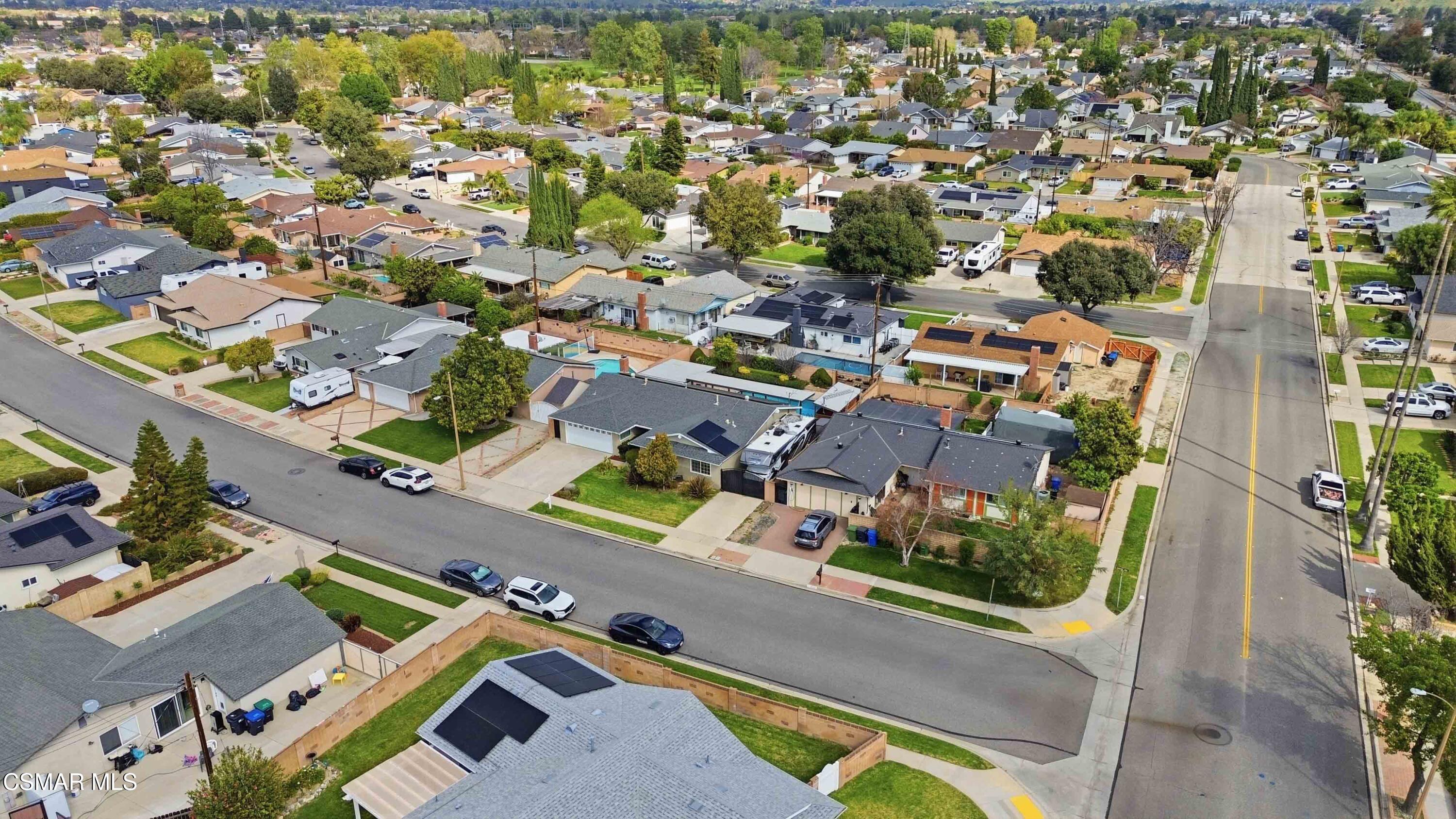 2034 Guerne Avenue Simi Valley, CA 93063 - Photo 38 of 45 058