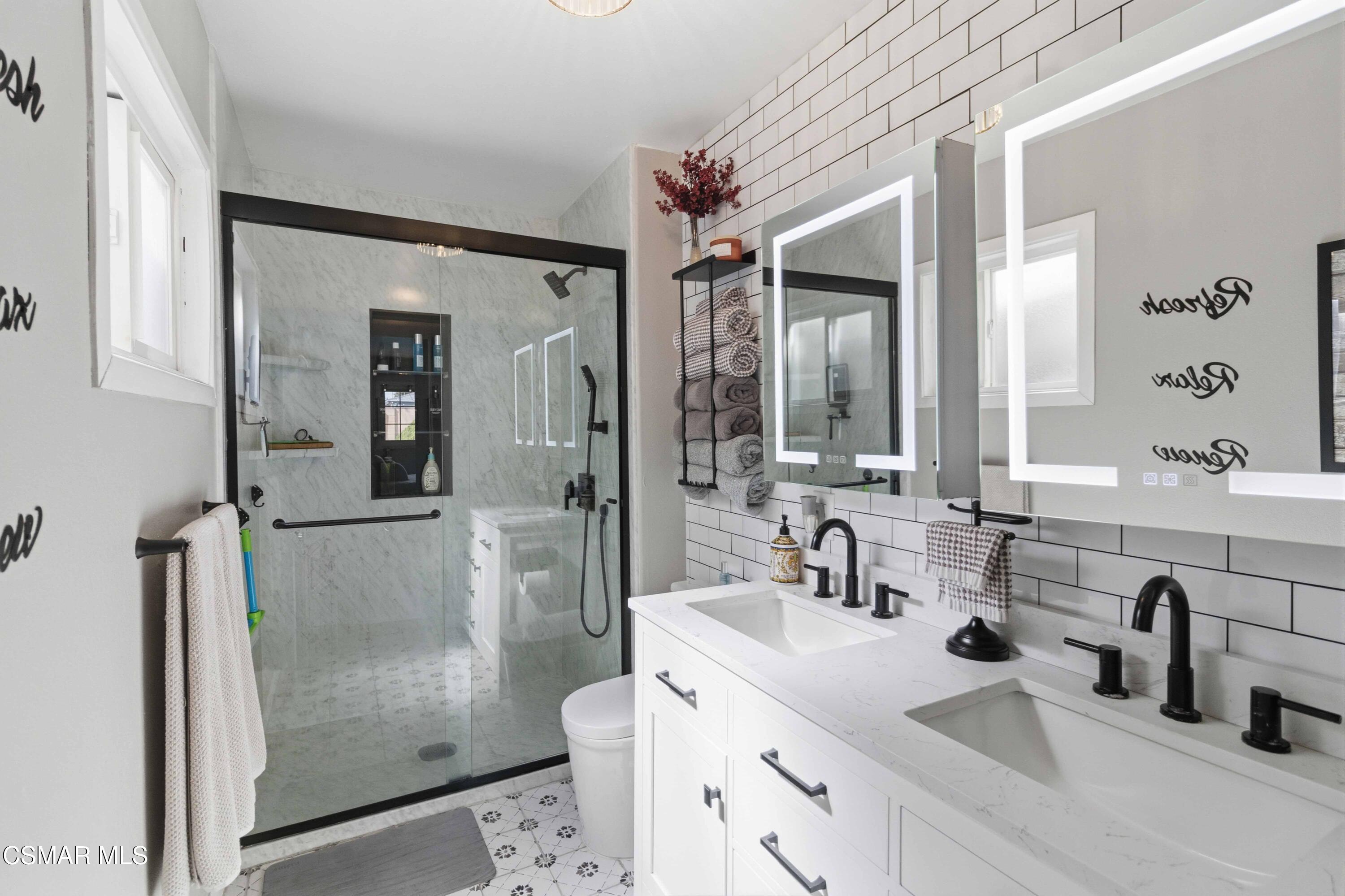 2034 Guerne Avenue Simi Valley, CA 93063 - Photo 4 of 45 025