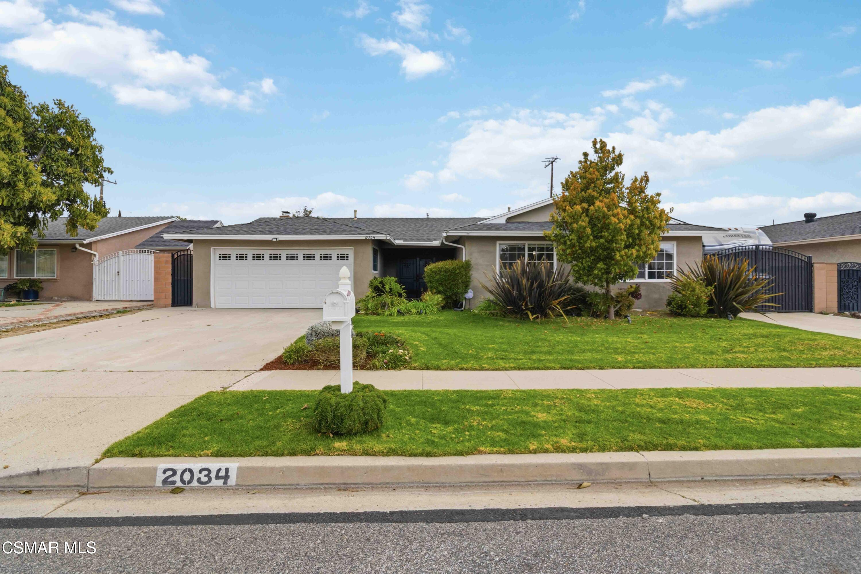 2034 Guerne Avenue Simi Valley, CA 93063 - Photo 6 of 45 004