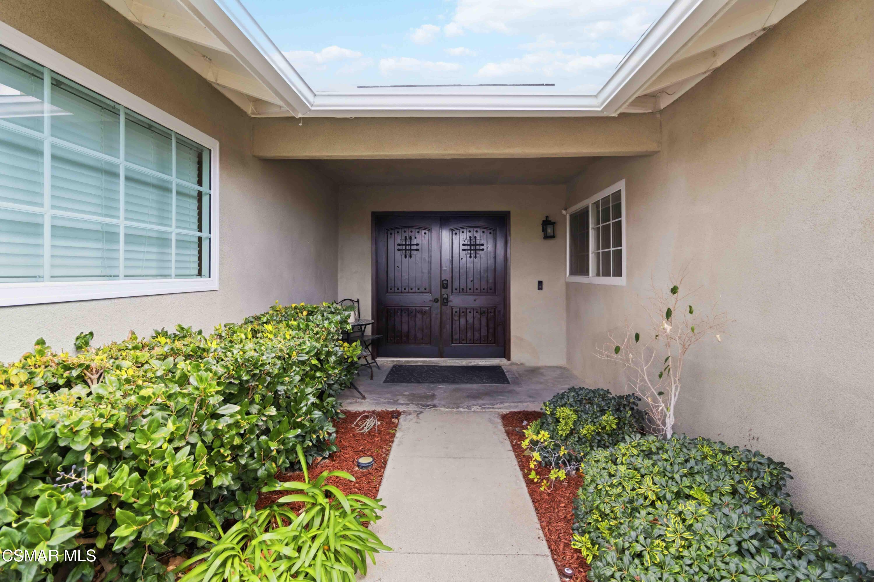 2034 Guerne Avenue Simi Valley, CA 93063 - Photo 8 of 45 006