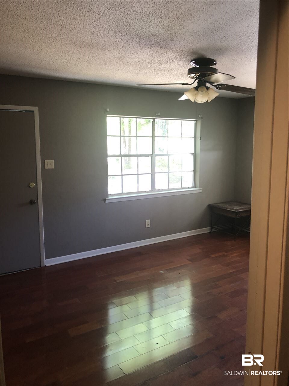 1318 East Forest Ridge Road Mobile, AL 36618 - Photo 3 of 15
