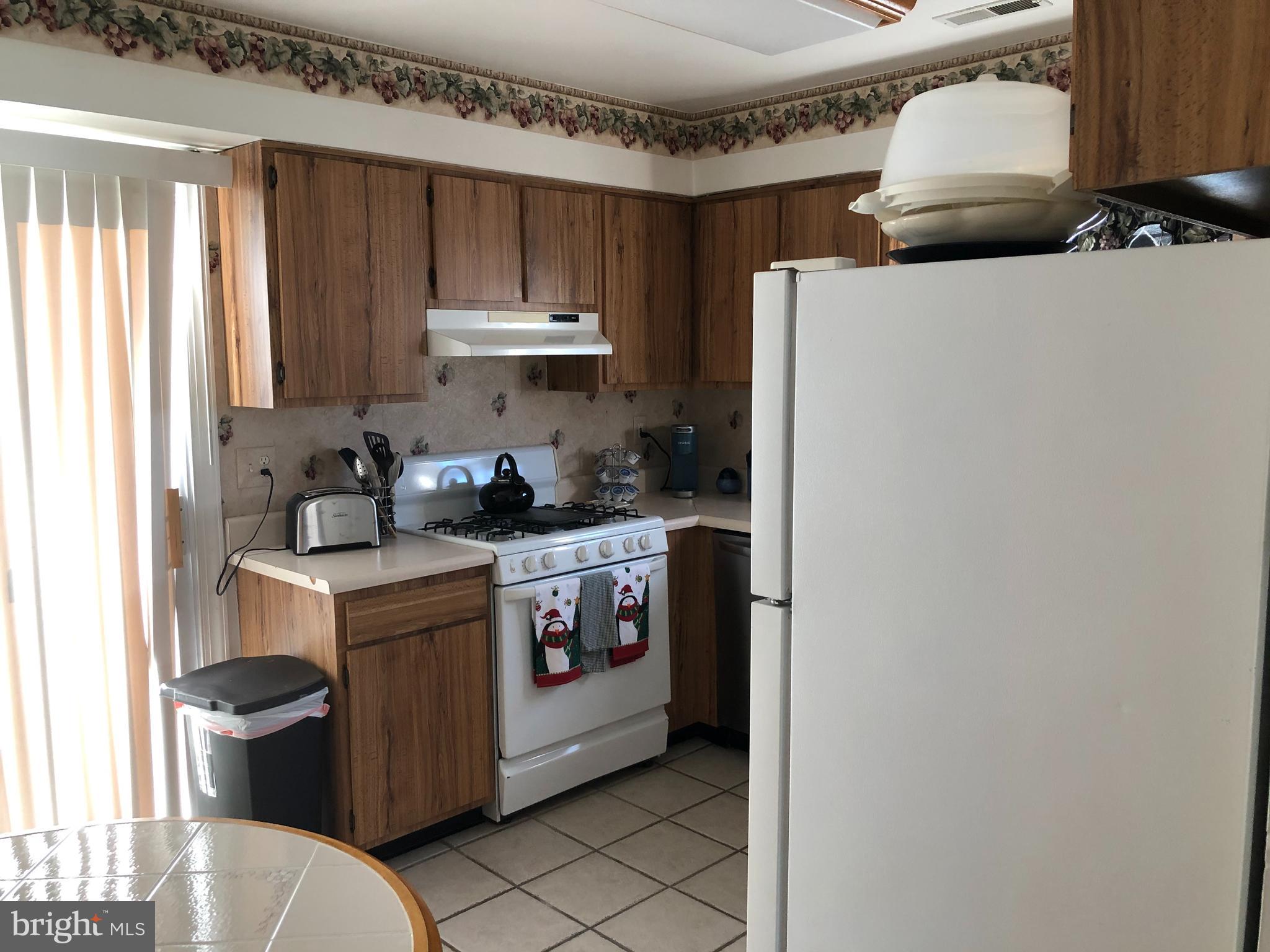 8 Maynard Drive Sicklerville, NJ 08081 - Photo 13 of 34 kitchen upper
