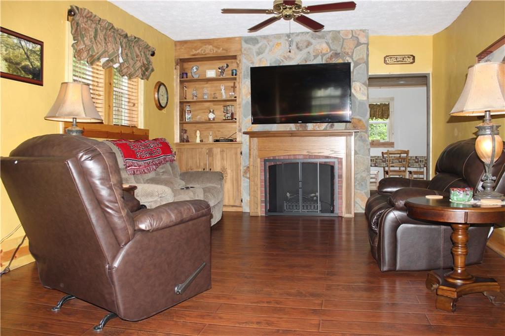 122 McKeesport Road Elizabeth, PA 15037 - Photo 4 of 25 Gallery Image 4