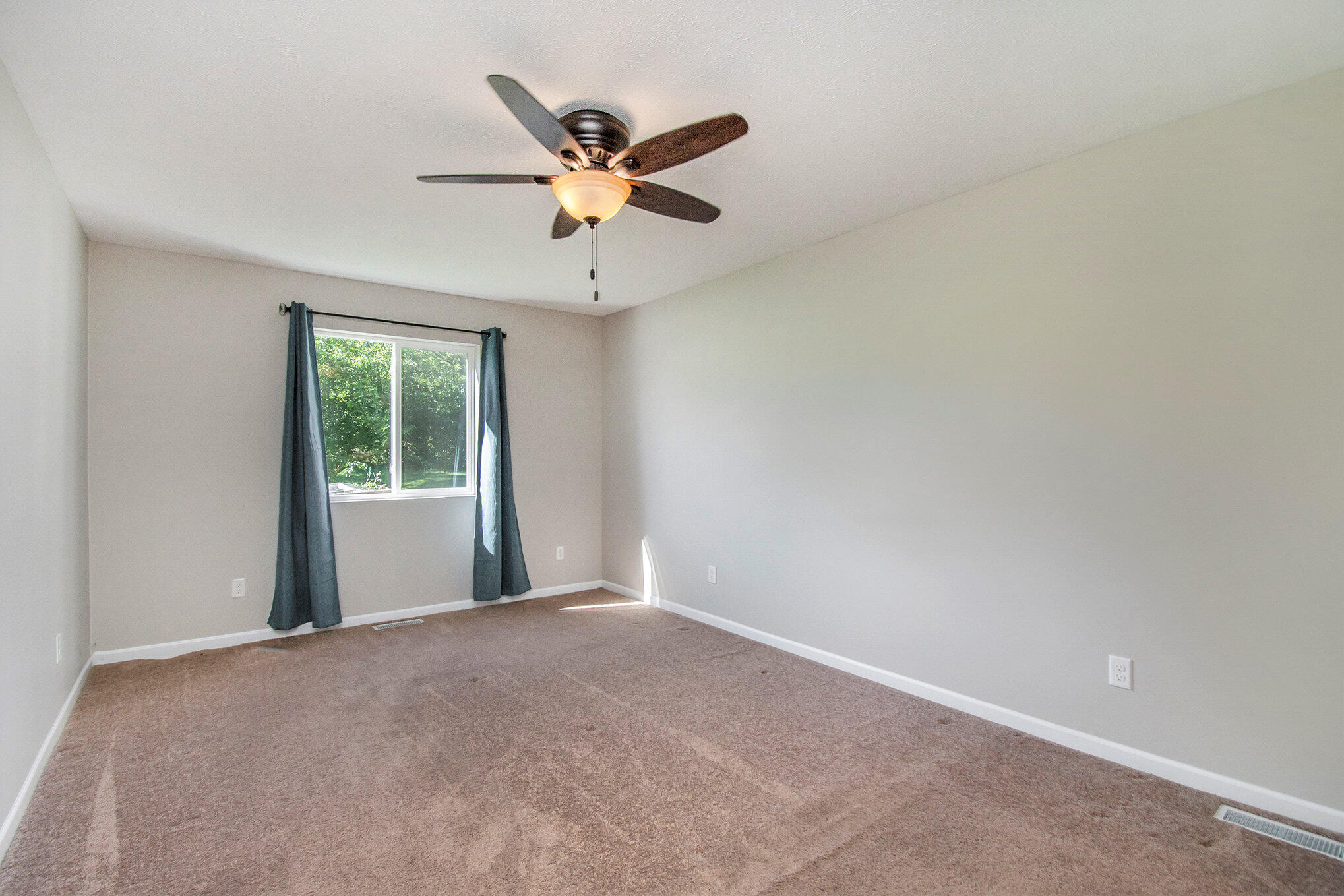 1834 East Cavanaugh Road Lansing, MI 48910 - Photo 14 of 37 018_ndp4883