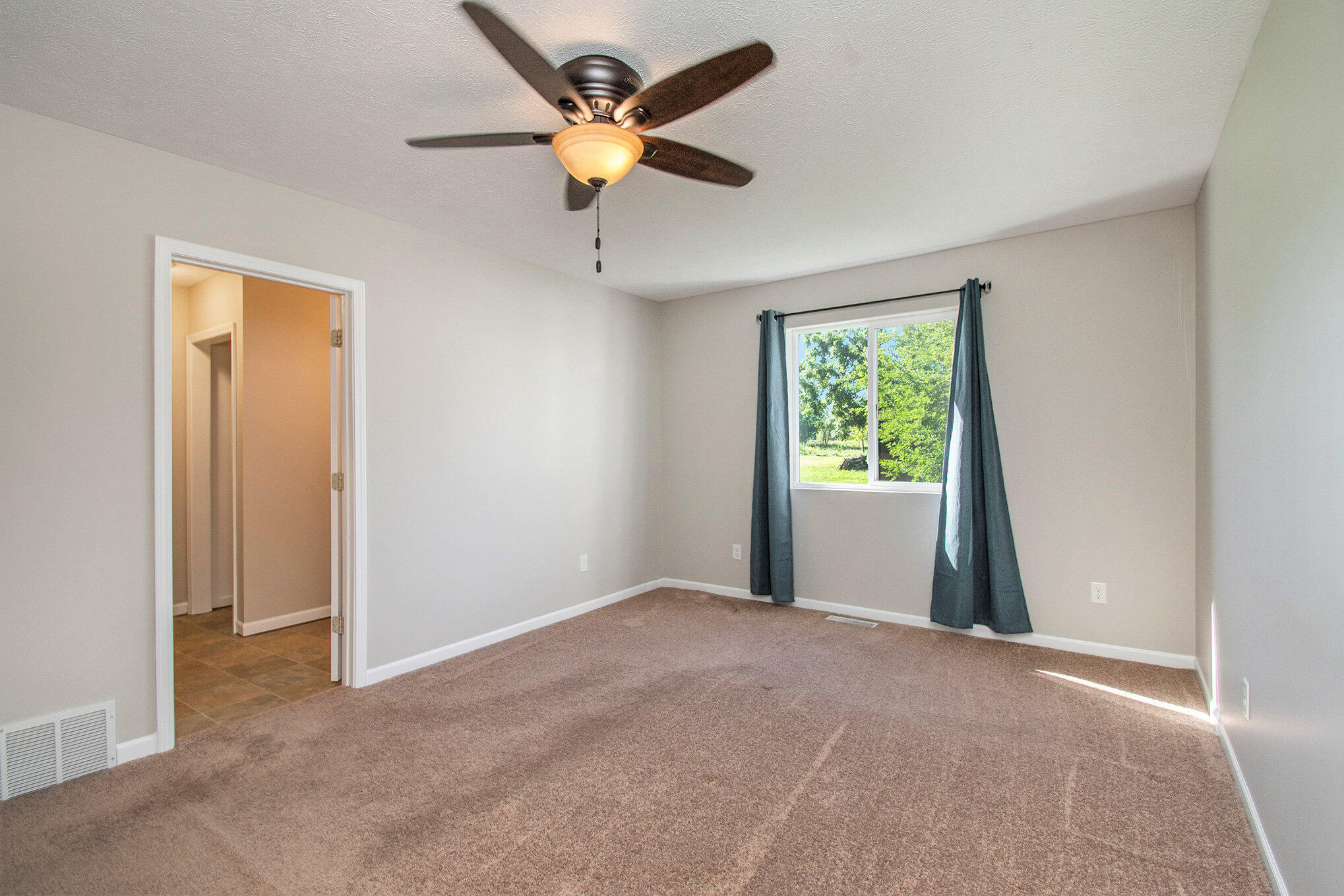 1834 East Cavanaugh Road Lansing, MI 48910 - Photo 15 of 37 019_ndp4887