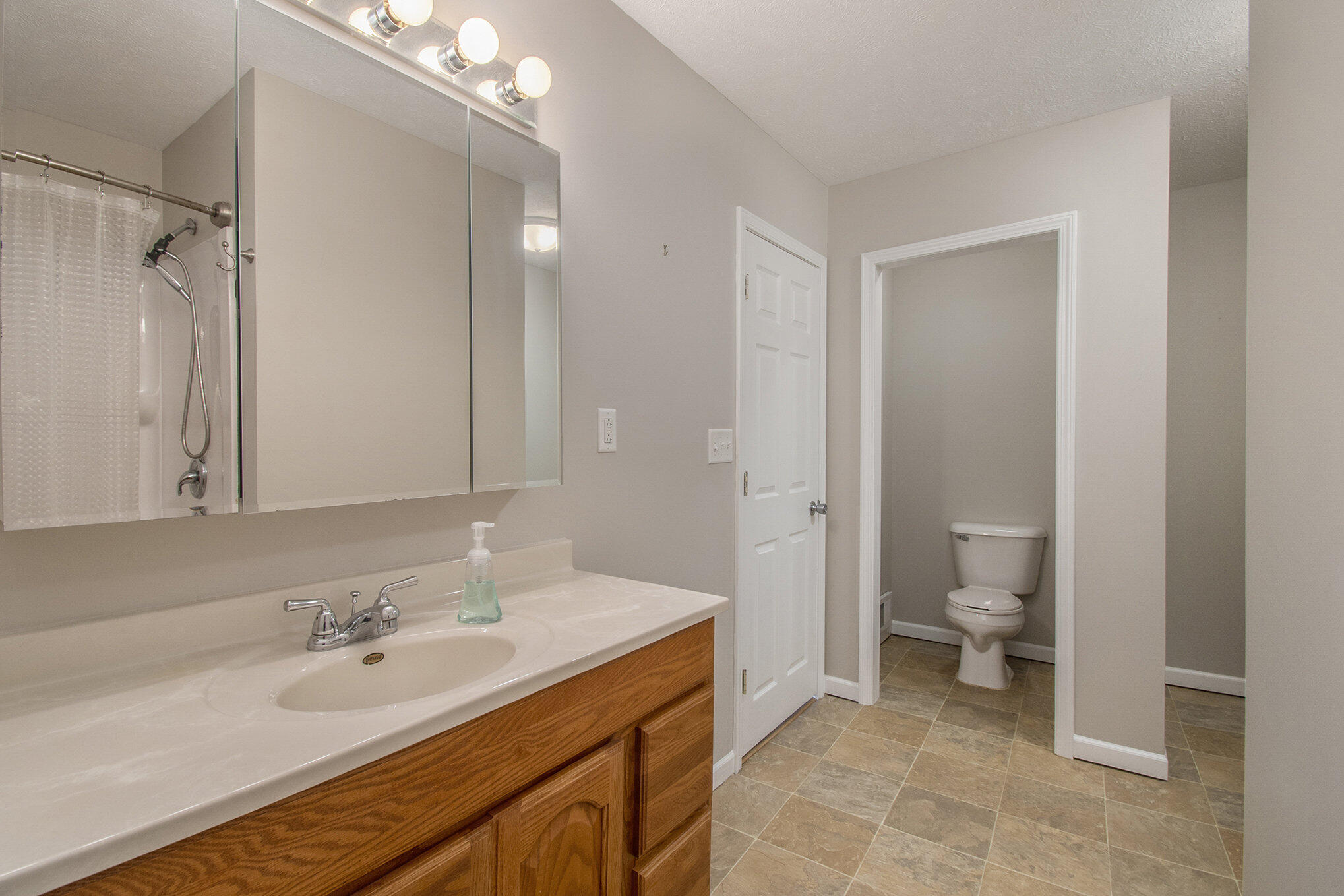 1834 East Cavanaugh Road Lansing, MI 48910 - Photo 18 of 37 021_ndp4891