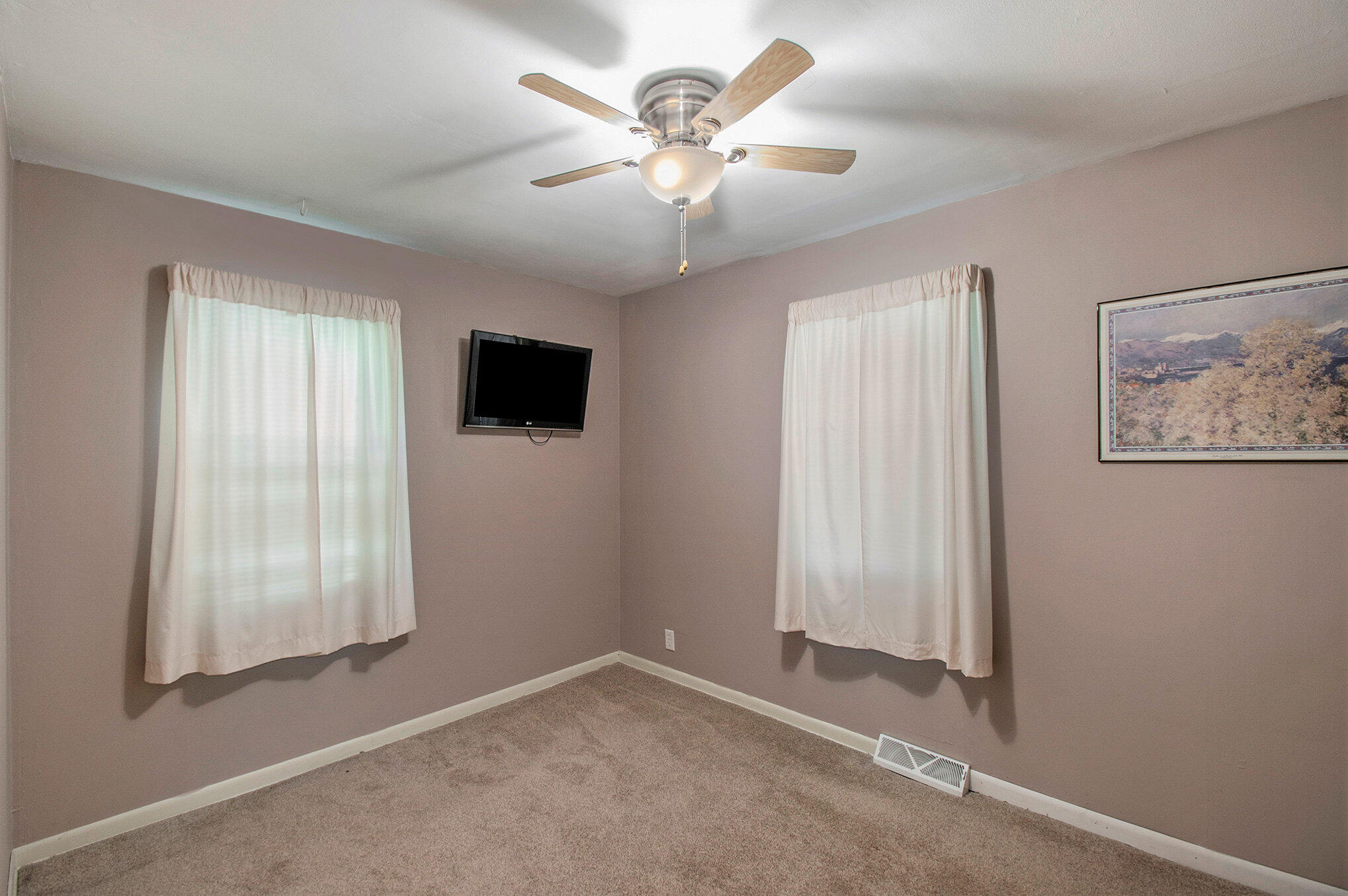1834 East Cavanaugh Road Lansing, MI 48910 - Photo 24 of 37 013_ndp4861