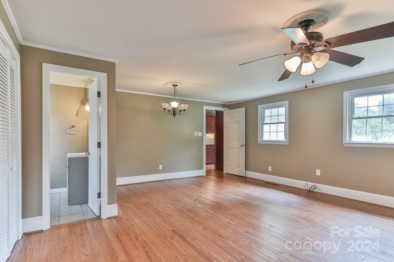 139 34th Street Northwest Hickory, NC 28601 - Photo 10 of 14