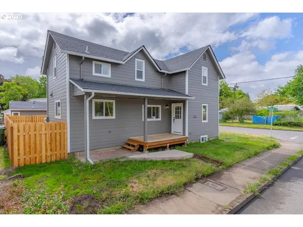 $545,000 | 494 17th Street Northeast, Salem, OR 97301