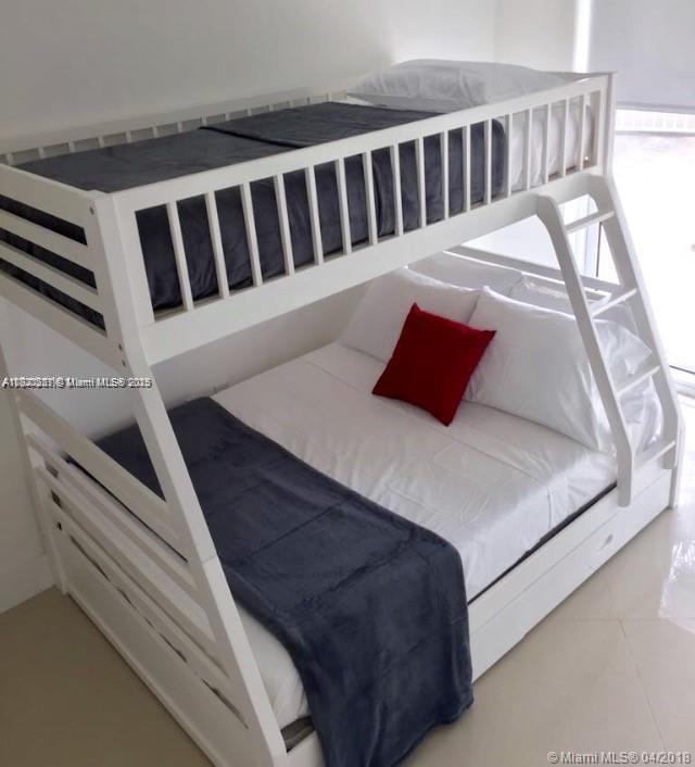 253 Northeast 2nd Street, Unit 809 Miami, FL 33132 - Photo 6 of 15