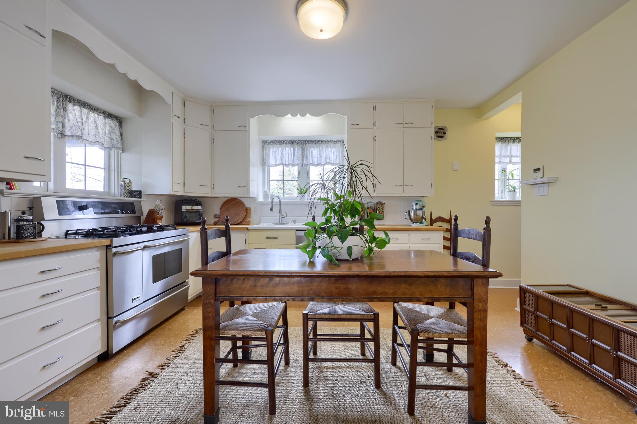 1416 Alsace Road Reading, PA 19604 - Photo 38 of 58 Kitchen