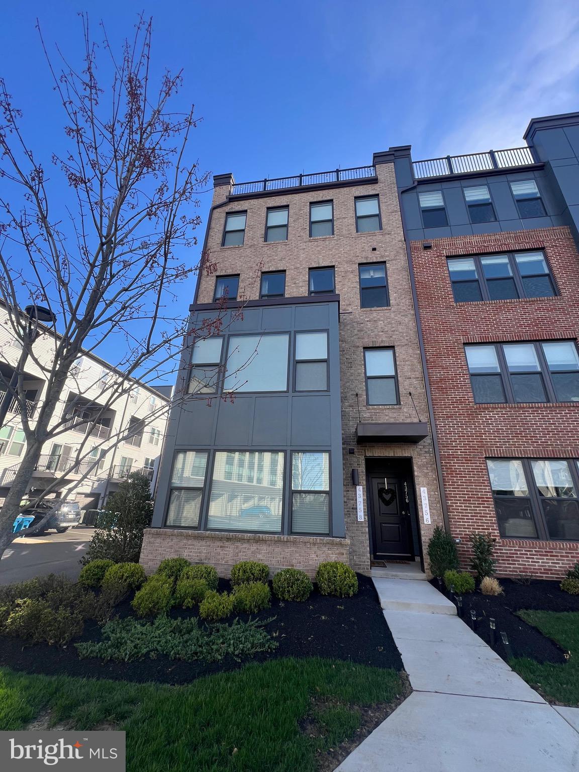 43756 Transit Square Ashburn, VA 20147 - Photo 1 of 37