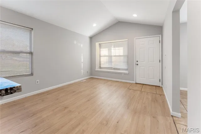 $1,795 | 5223 Langley Avenue, St. Louis, MO 63123