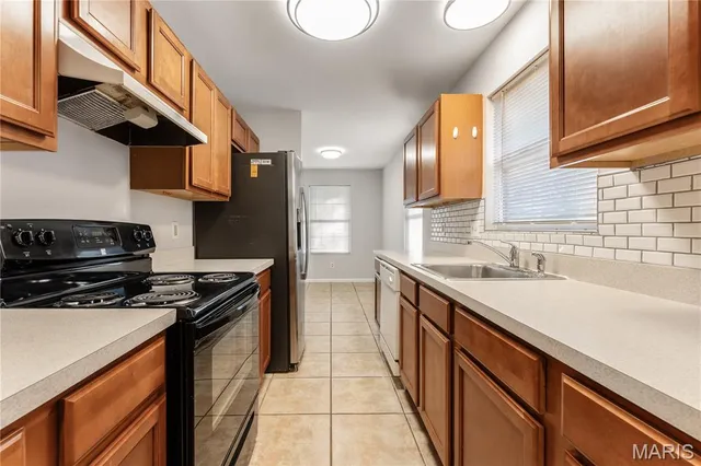 $1,795 | 5223 Langley Avenue, St. Louis, MO 63123