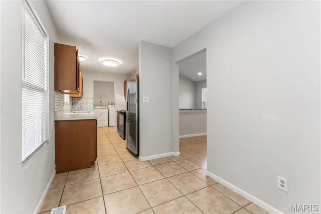 $1,795 | 5223 Langley Avenue, St. Louis, MO 63123