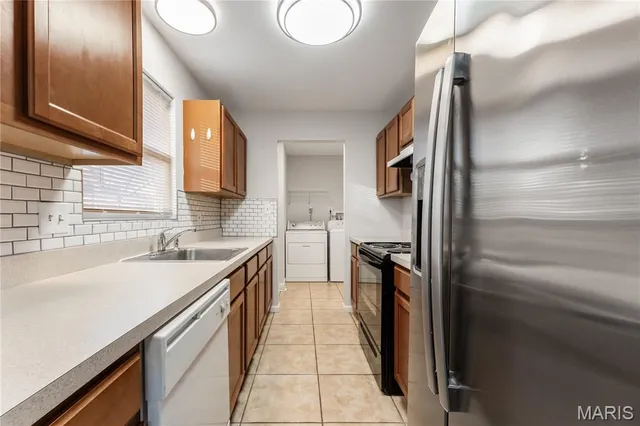 $1,795 | 5223 Langley Avenue, St. Louis, MO 63123