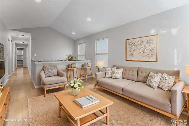 $1,795 | 5223 Langley Avenue, St. Louis, MO 63123