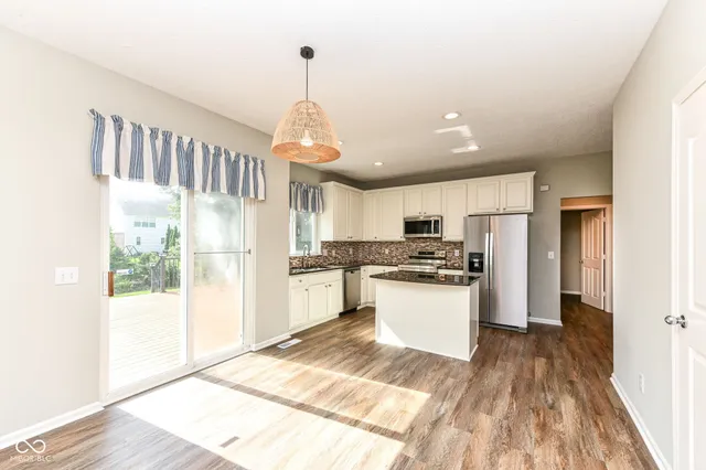 $2,950 | 12330 Castlestone Drive, Fishers, IN 46037