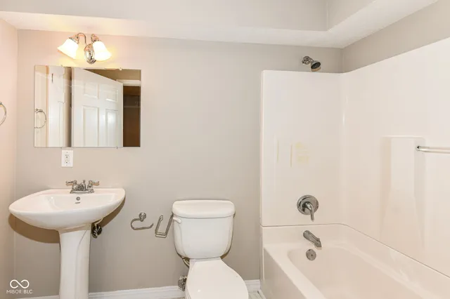 $2,950 | 12330 Castlestone Drive, Fishers, IN 46037