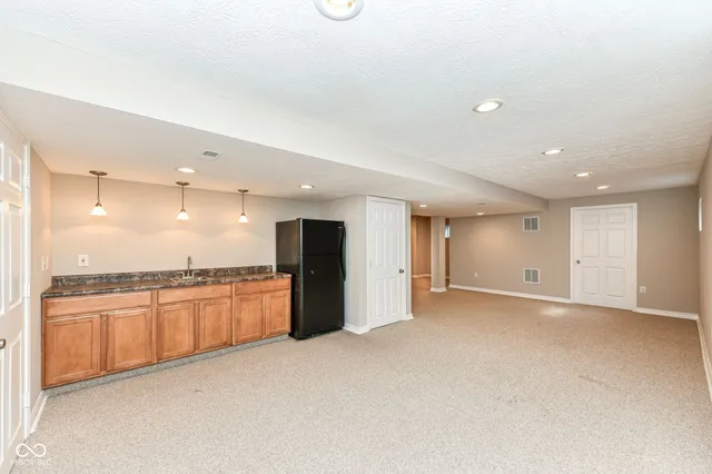 $2,950 | 12330 Castlestone Drive, Fishers, IN 46037