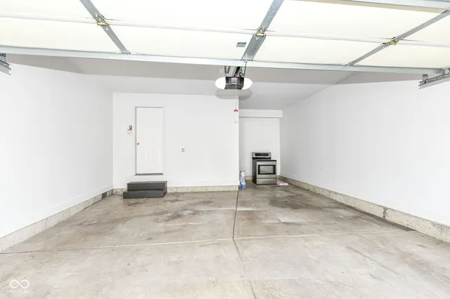 $2,950 | 12330 Castlestone Drive, Fishers, IN 46037