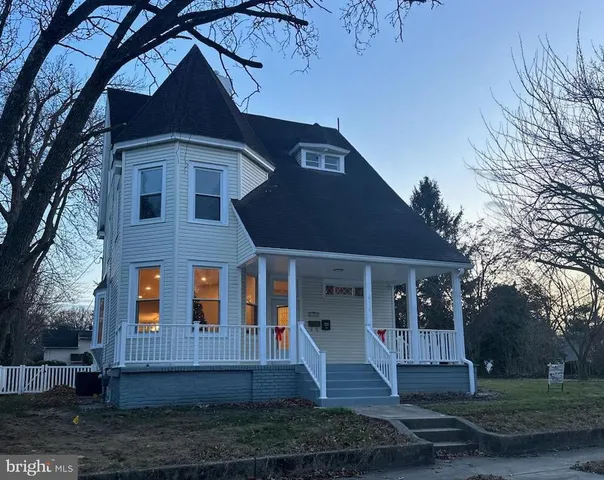 $519,900 | 416 Oak Avenue, Woodbury Heights, NJ 08097